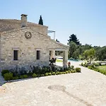 Mateo Stone Villa By Konnect With Private Pool